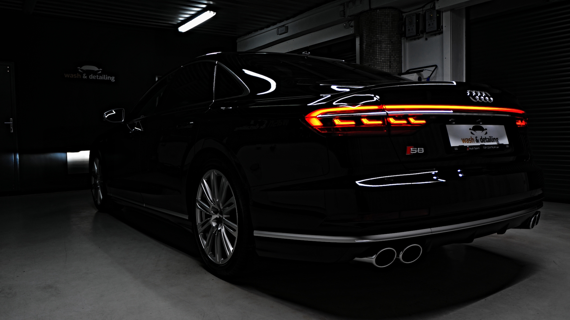 Audi S8